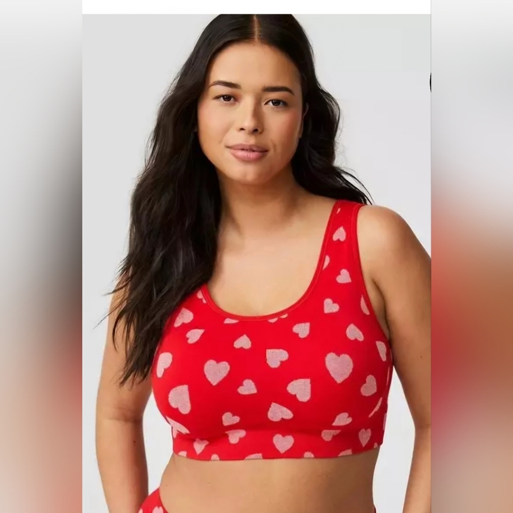 Beautiful Lightly Lined Seamless ScoopBralette from Torrid NWT